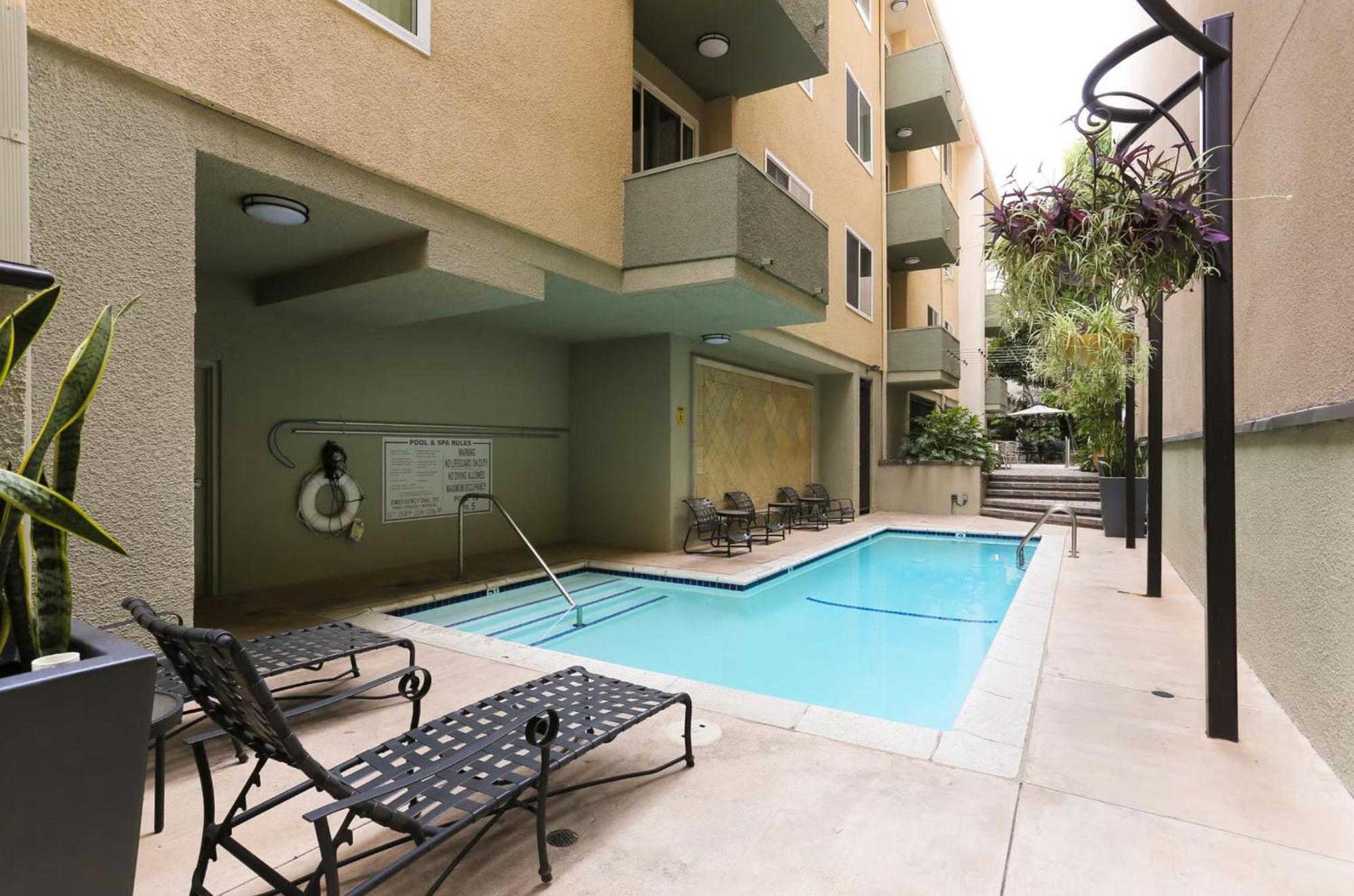 Beverly Hills Gem 1 Bedroom Apt With Parking 218 Λος Άντζελες Εξωτερικό φωτογραφία